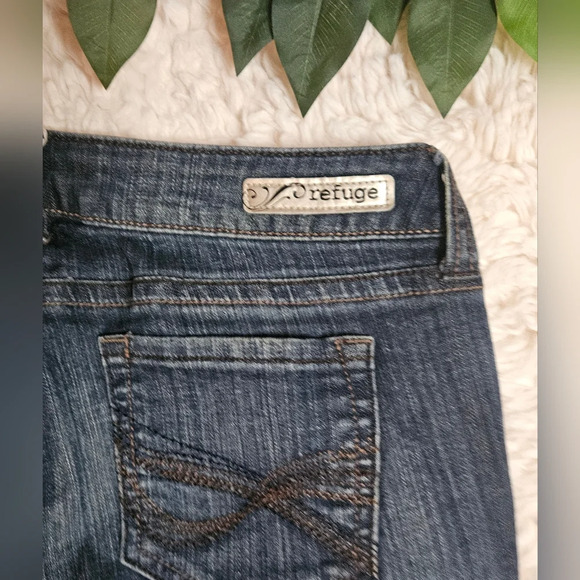 Refuge Runway Everyday Boot Cut Vintage Wash Jeans (NWOT) - Picture 8 of 10